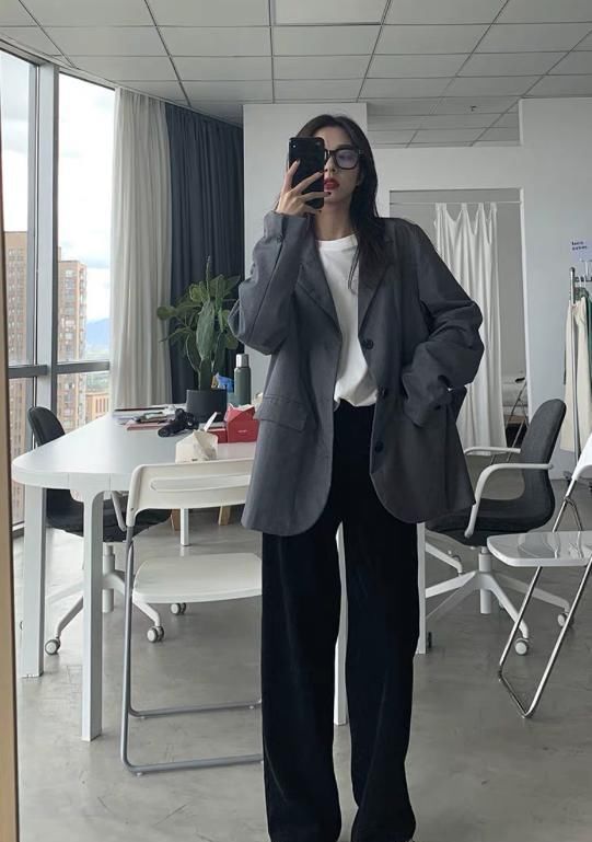  冬天：冬天要怎么穿才能显腿长？学大表姐刘雯的日常穿搭，秒变大长腿