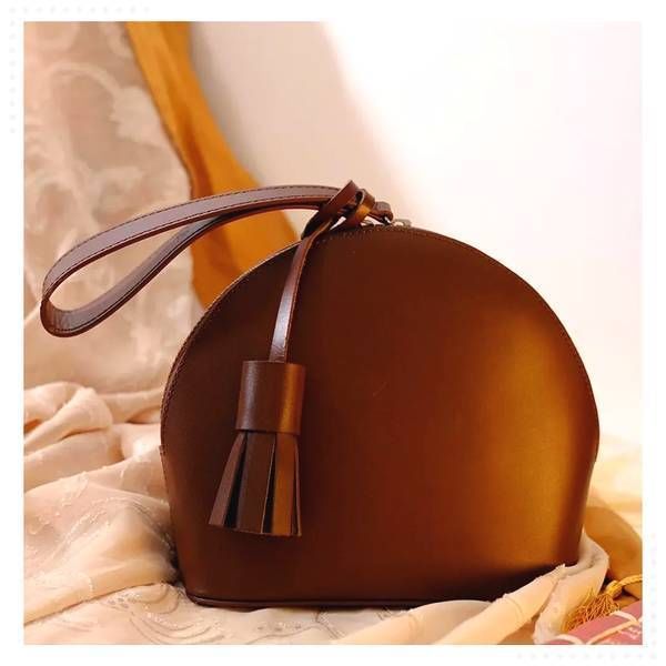 懒美人出门必备，25款凹造型小包包了解下!