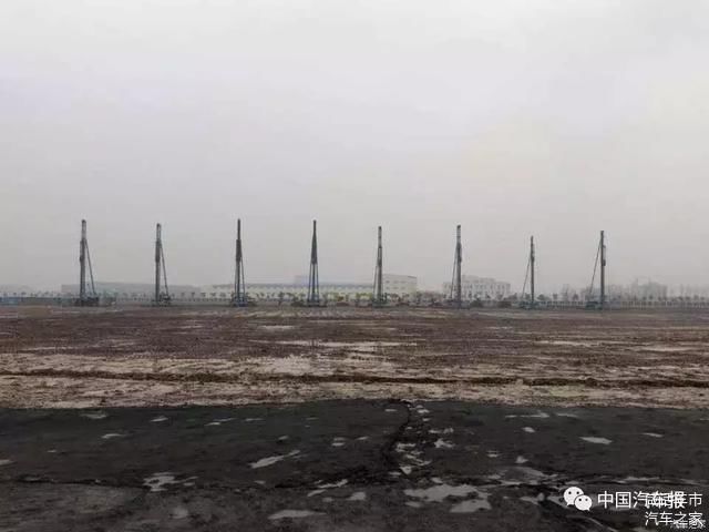 钢铁侠马斯克亲临现场!特斯拉上海超级工厂正