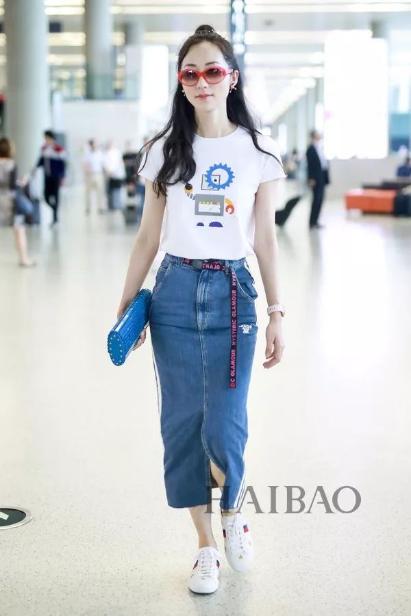 好看| 各种场合都能Hold住的“Tee+过膝裙”，包你时髦一整夏!