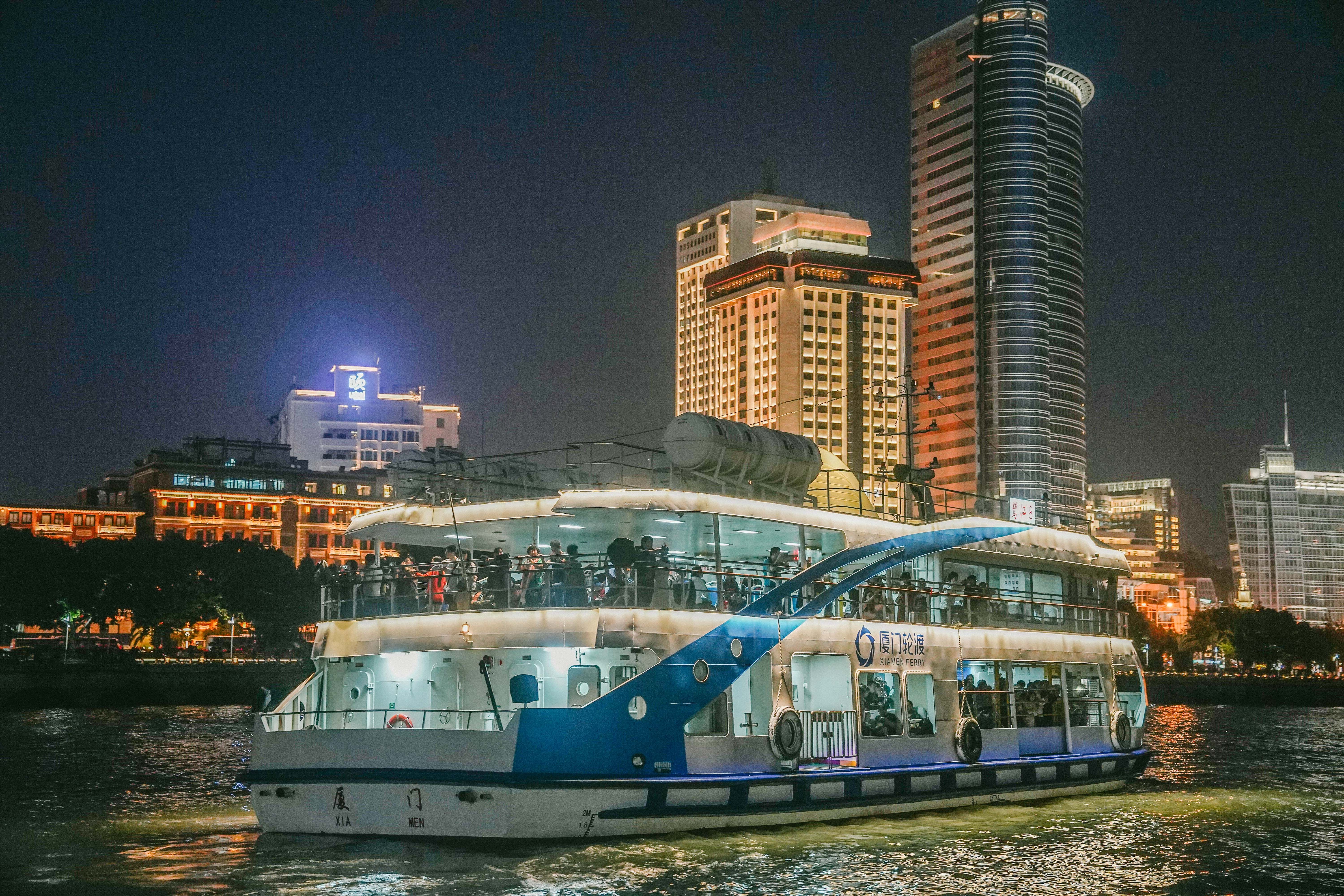  【沃尔沃X旅行家】全厦门最潮英迪格酒店，带你发现厦门另一面