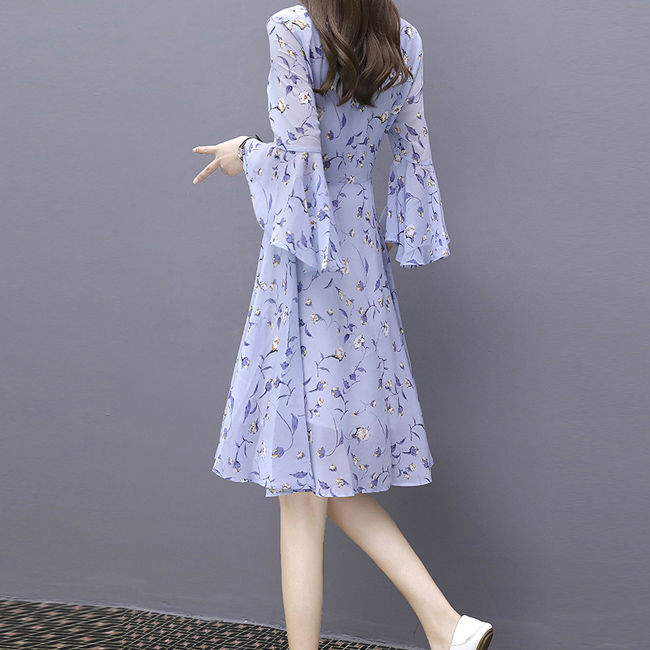 老婆很会穿衣，跟她去参加闺蜜聚会穿性感裙，整晚都是全场焦点