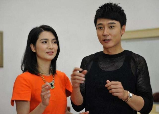 张丹峰惨了，疑似毕滢两年前投稿自诉和男星恋情被扒，出轨坐实？