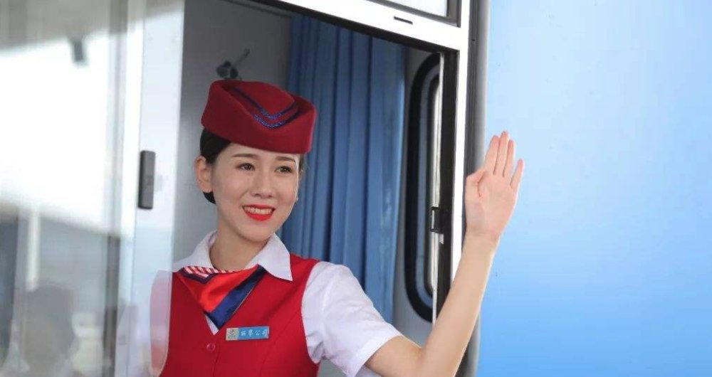  「辞职」高速上的收费员工资不高，为什么没人愿意辞职？看完终