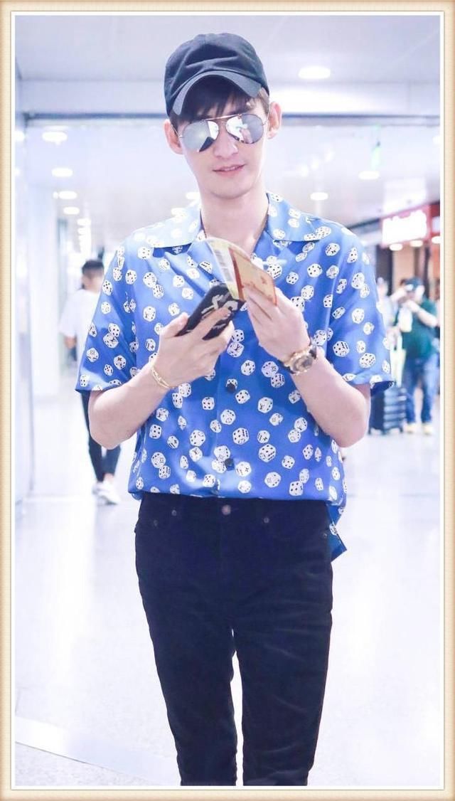 没陈伟霆少年感真别穿印花衬衫，像张翰一样穿成油腻大叔就尴尬了