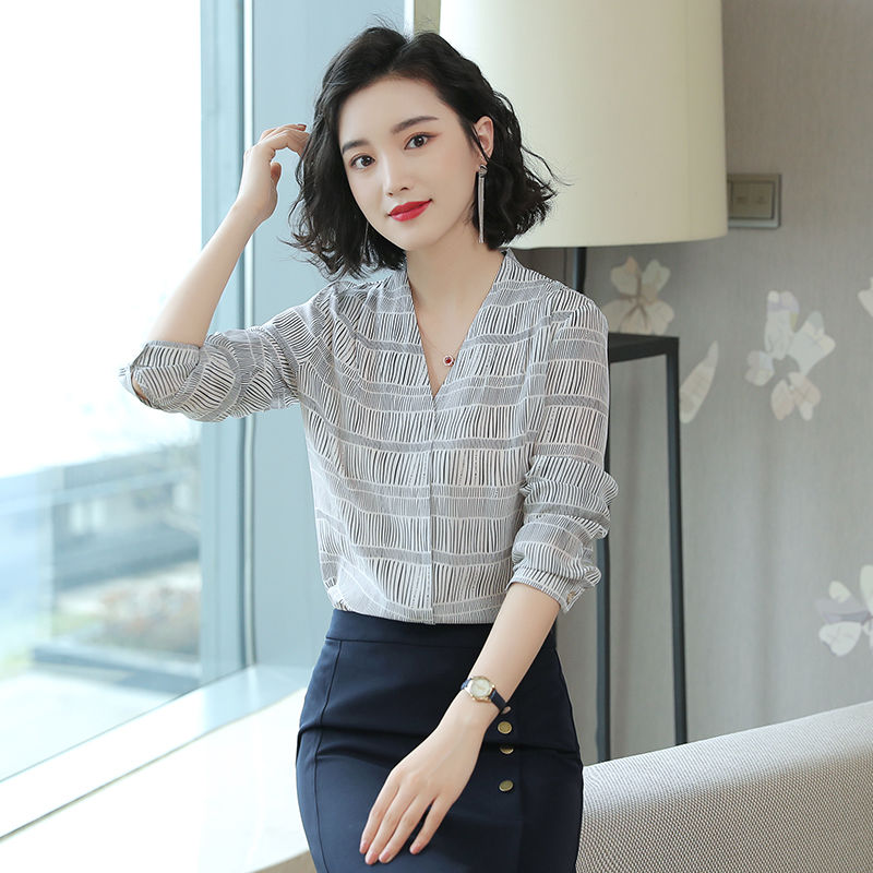 真丝连衣裙贵死了!说实话我买不起，但这几款看一眼都觉得值了