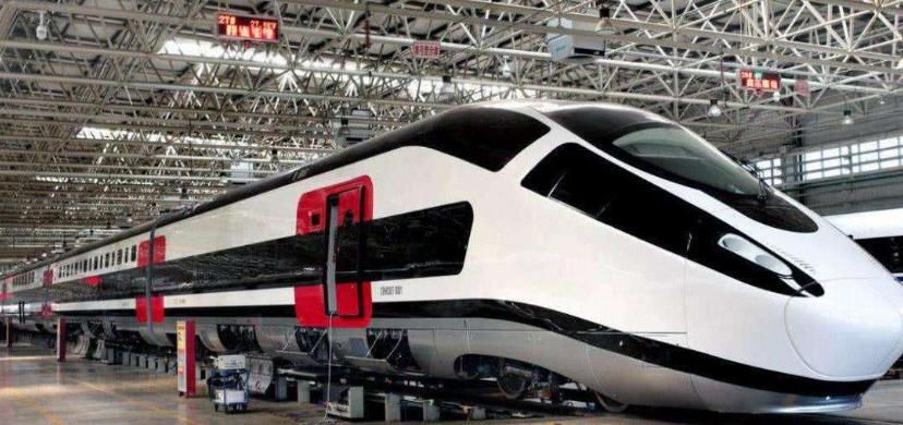 中国高铁被工程师“玩坏了”：提速还不够，又甩出新杀手锏