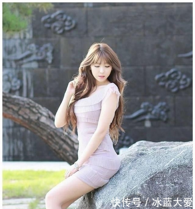  【风景】紧身裙淋漓尽致呈现你的美，成为最美的风景