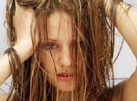  [洗头发]洗头发时注意这3点，远离大油头！