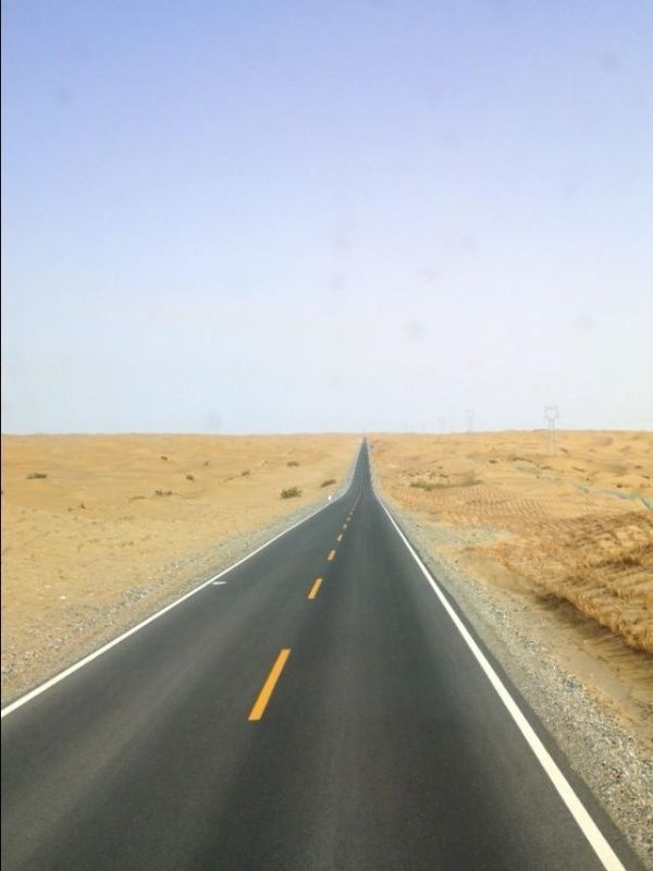 坐着大巴去新疆（五）之从且末到民丰，走走塔克拉玛干沙漠公路