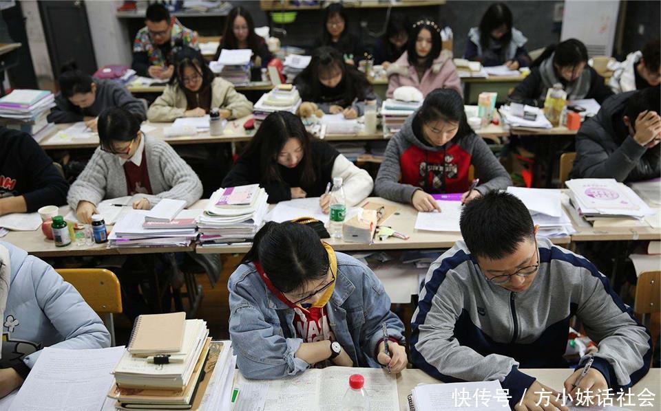 为什么本科分数线逐年下降?高考分数线是怎么