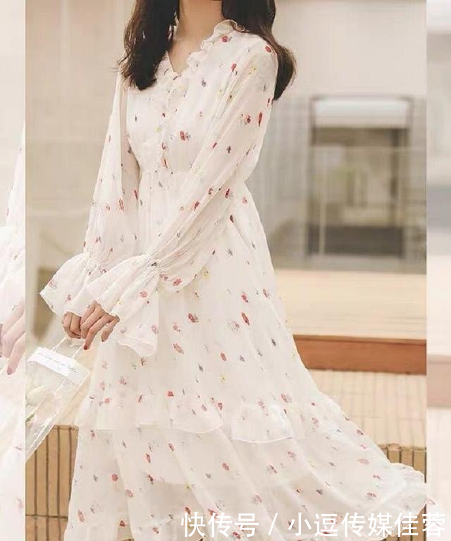 『女人』一条简单的连衣裙,让不会穿搭的你在这个夏季做最美的女人