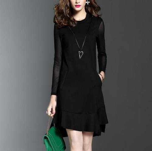 大热天老穿棉麻衫就土了，试试看这小黑裙，一件上身不高级都难