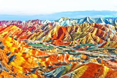 张掖的丹霞地貌可以与美国波浪谷比美吗 雪花新闻