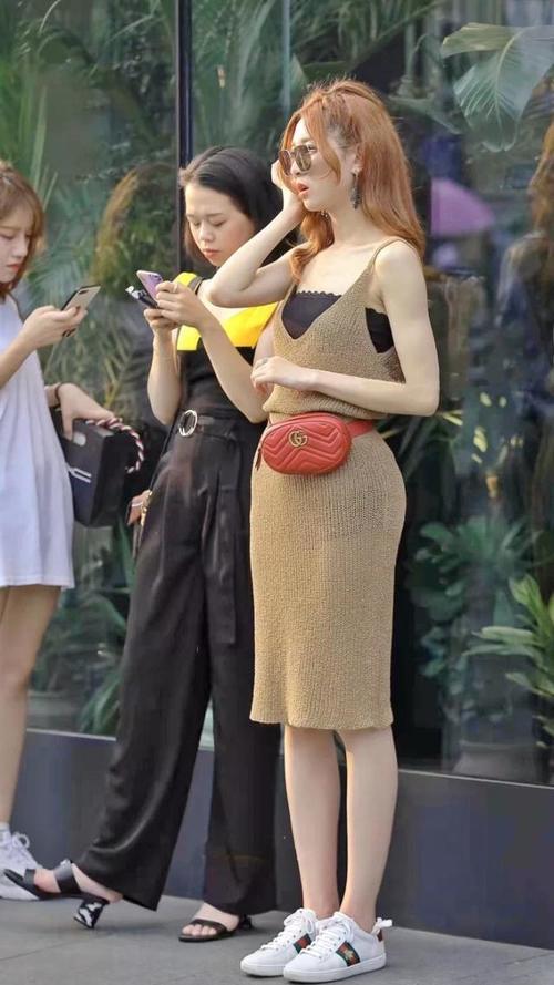 街拍美女丨七夕没有女友又怎么样，这么多美女随我看！