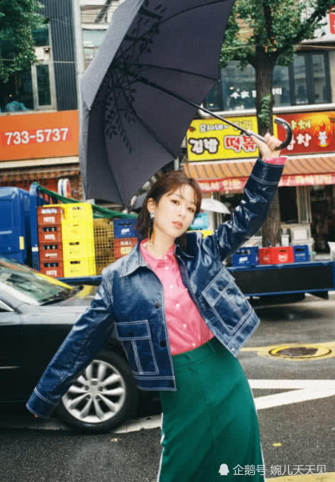 离开《香蜜》后，杨紫穿绿色裙子美得窒息，这腿是真实存在的吗？