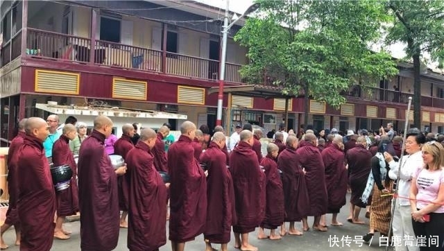全缅甸最大的僧院，看一场震撼的千人僧饭，这里的生活就是修行