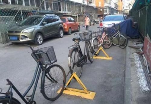  「老司机」开车遇到窄路怎么办？老司机教你4招，新手司机也能安