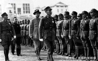  手握：他反叛冯玉祥投靠老蒋，手握重兵却不抗日，气得老蒋直接将其枪毙