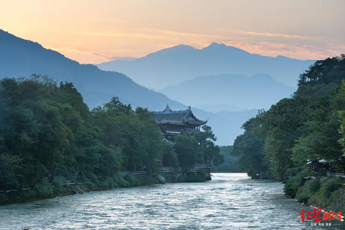 26个5A级景区遍布沿线,坐上成贵高铁玩到底