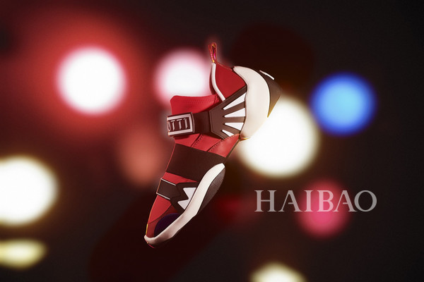 Giuseppe Zanotti 最新推出「JUMP R18」