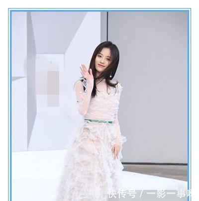 鞠婧祎要不要这么拼！薄纱裙穿的“体无完肤”，网友胆大就服你