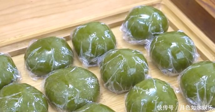 【香甜】又到了吃青团的季节,其实做法很简单,软糯香甜,超级好吃