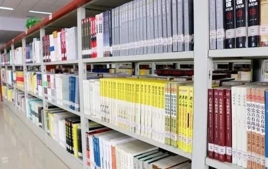  「寄一缕春风」微风吹，暖春至，让我们怀着无尽的思念去潍医校园走走看看吧