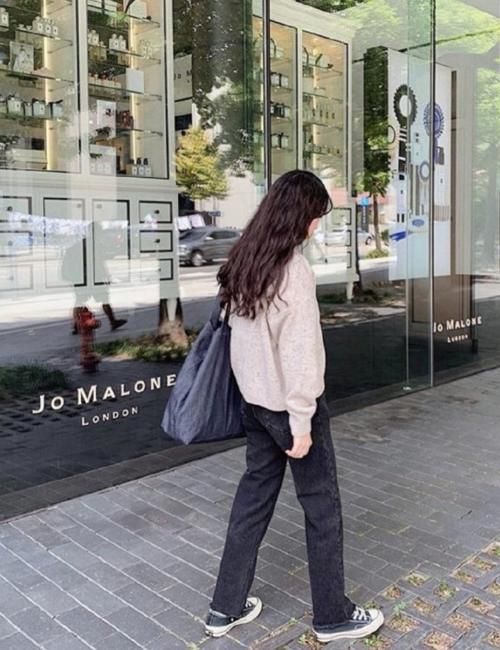  『白色的匡威』匡威女孩穿搭为啥人人爱？还不是因为都是直男斩