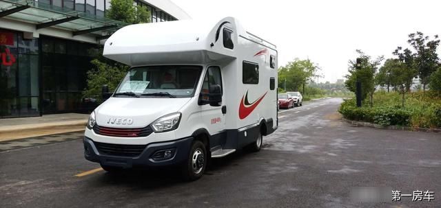  「优点」纯铝车身C型房车不到40万！第一房车定制版C型，10大优点大盘点！