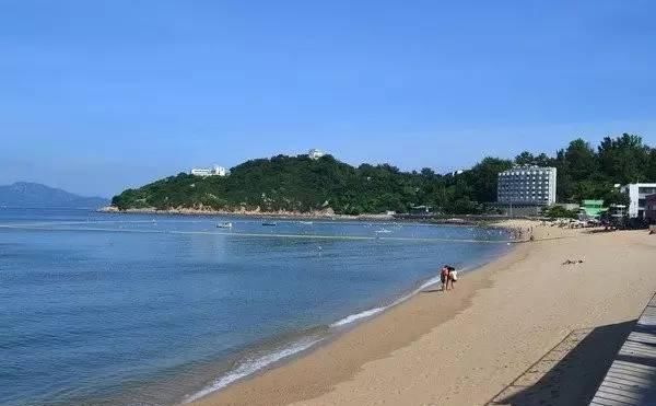 这就是香港：一半繁华，一半沉寂