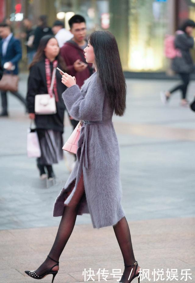  [严谨]一穿上严谨的职业装就不美了？这几款时尚单品，让你柔媚又优雅