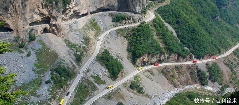 中国再建一神奇的天路：耗时30年凿穿千米悬崖，胆大的人才敢开