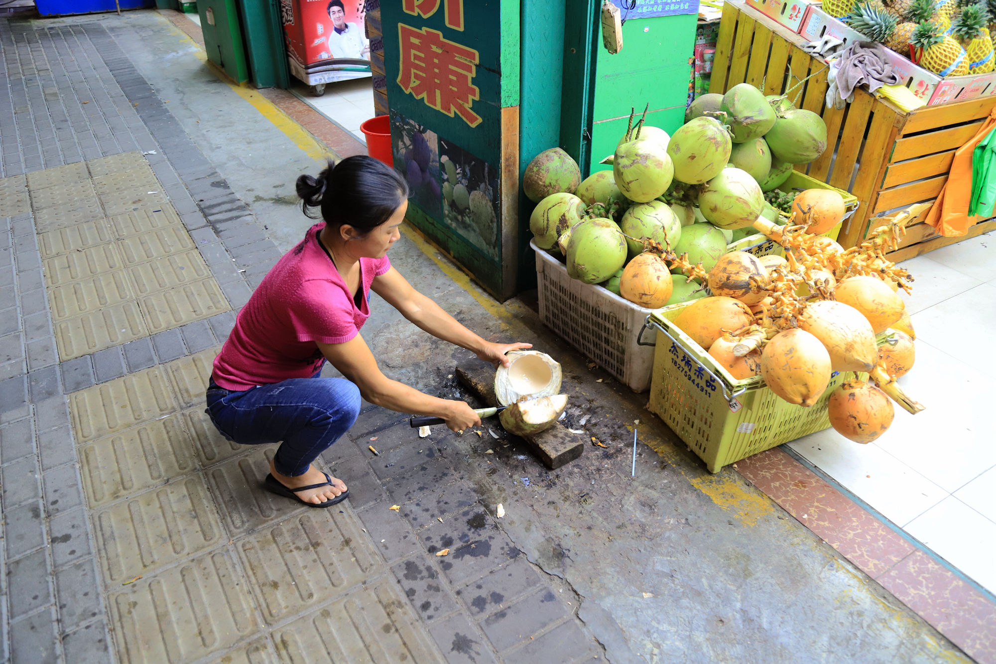 【遇上一座城】请到天涯海角来,一起去看比基尼大长腿的三亚微游