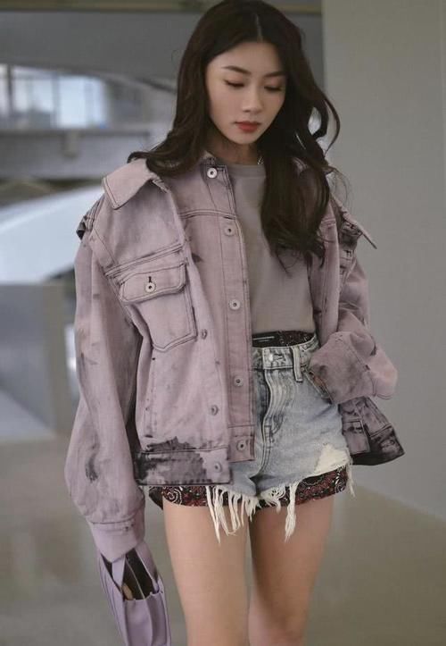  高调@程晓玥穿一身名牌凹造型，换了发型气质都变得不一样，美得太高调