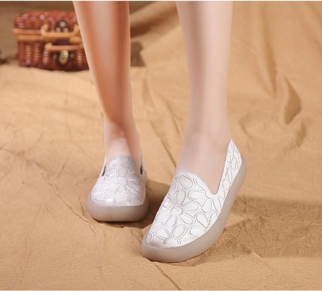 告诉你:高跟鞋再美，三伏天也别穿，试试这十款，显个高又美丽