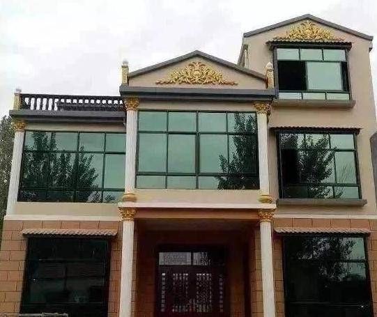  盖房子@有20万现金，回老家盖房子还是在城市付首付好？聪明人都这样选