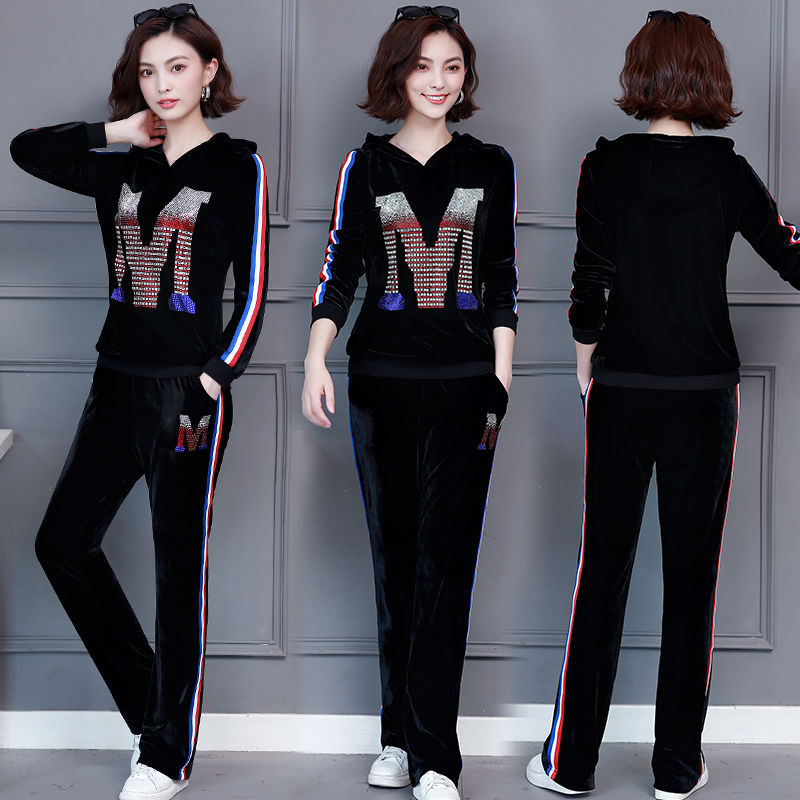 连衣裙过时了!学下图这样穿，秋装套装，50岁妈妈嫩美的像30