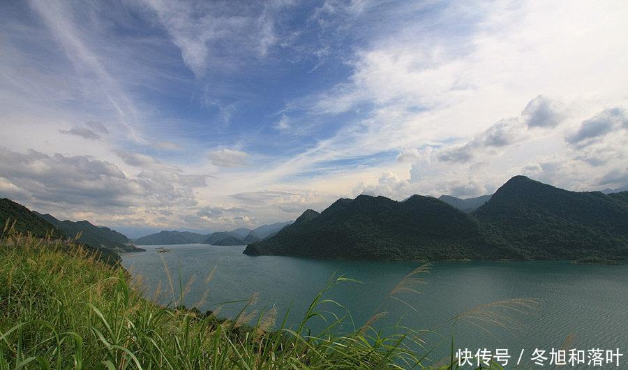  「手机」走进广东大峡谷，拥抱青山绿水蓝天白云，聆听小桥流水！