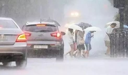 河北再发暴雨预警！多地“看海”，防汛应急响应启动