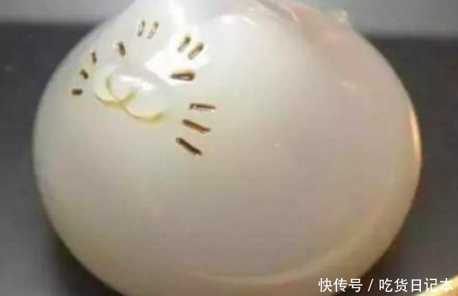 姑娘做晶莹剔透的馒头，卖5块钱一个，却没有一个人觉得亏