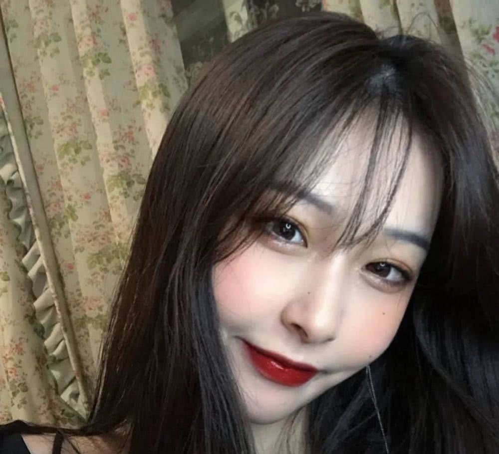  [彭于晏]图片：女孩们的痴迷思维，化妆前找对象很好。化妆后，我想我可以试试彭于晏