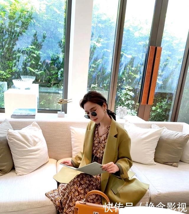 『工作』通勤、约会、聚会怎么穿?职场 Girl 的日常穿搭在这里