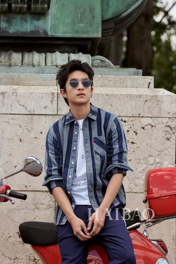 你的穿搭过时啦!跟戚薇、屈楚萧学最潮穿法，分分钟朋友圈点赞过