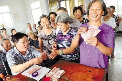 2019年退休人员，能补领50％养老金，来看看你可以拿多少！