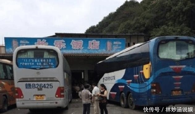  【高速】为什么坐长途大巴，司机都不在服务区吃饭，而是到高速