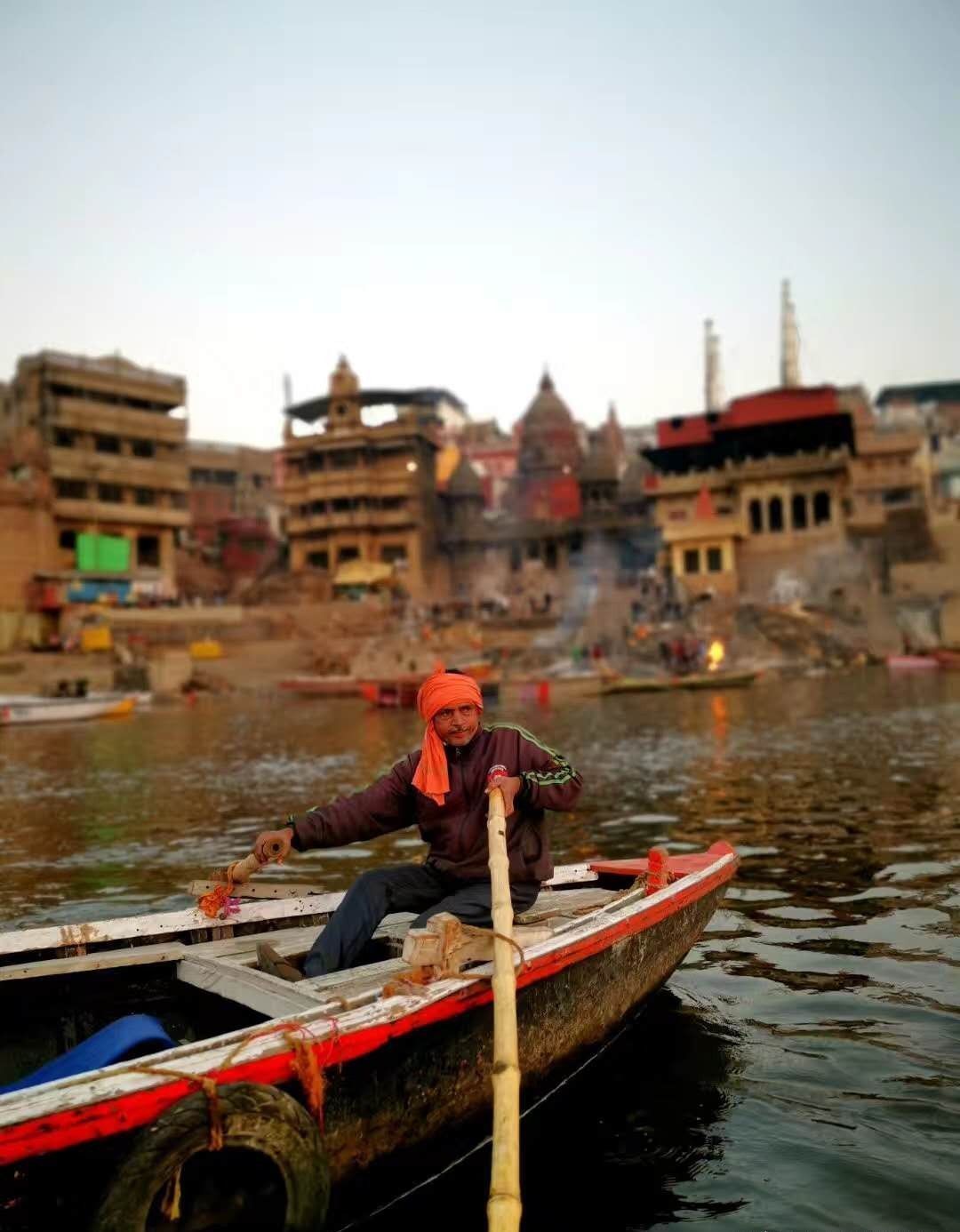 实拍印度重要圣地,拥有5000多年历史，至今依然保存着浓厚的传统