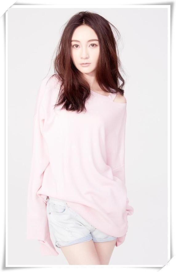 看了马伊琍粉色衫,再看看姚笛,网友:终于知道为啥文章会回头了