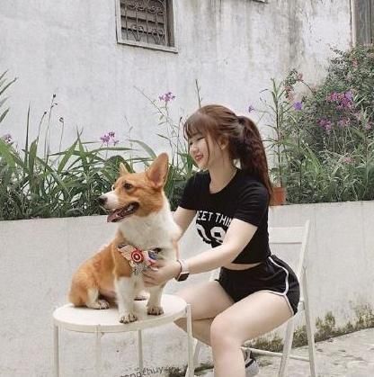  美女|精致气质美女小姐姐，伶俐精巧，穿衣搭配从来都是一丝不苟！