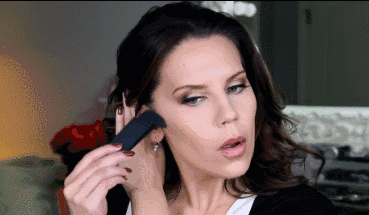 海兰小天使终于要逆袭啦！变身成为美妆博主的她奶凶奶凶的，原来